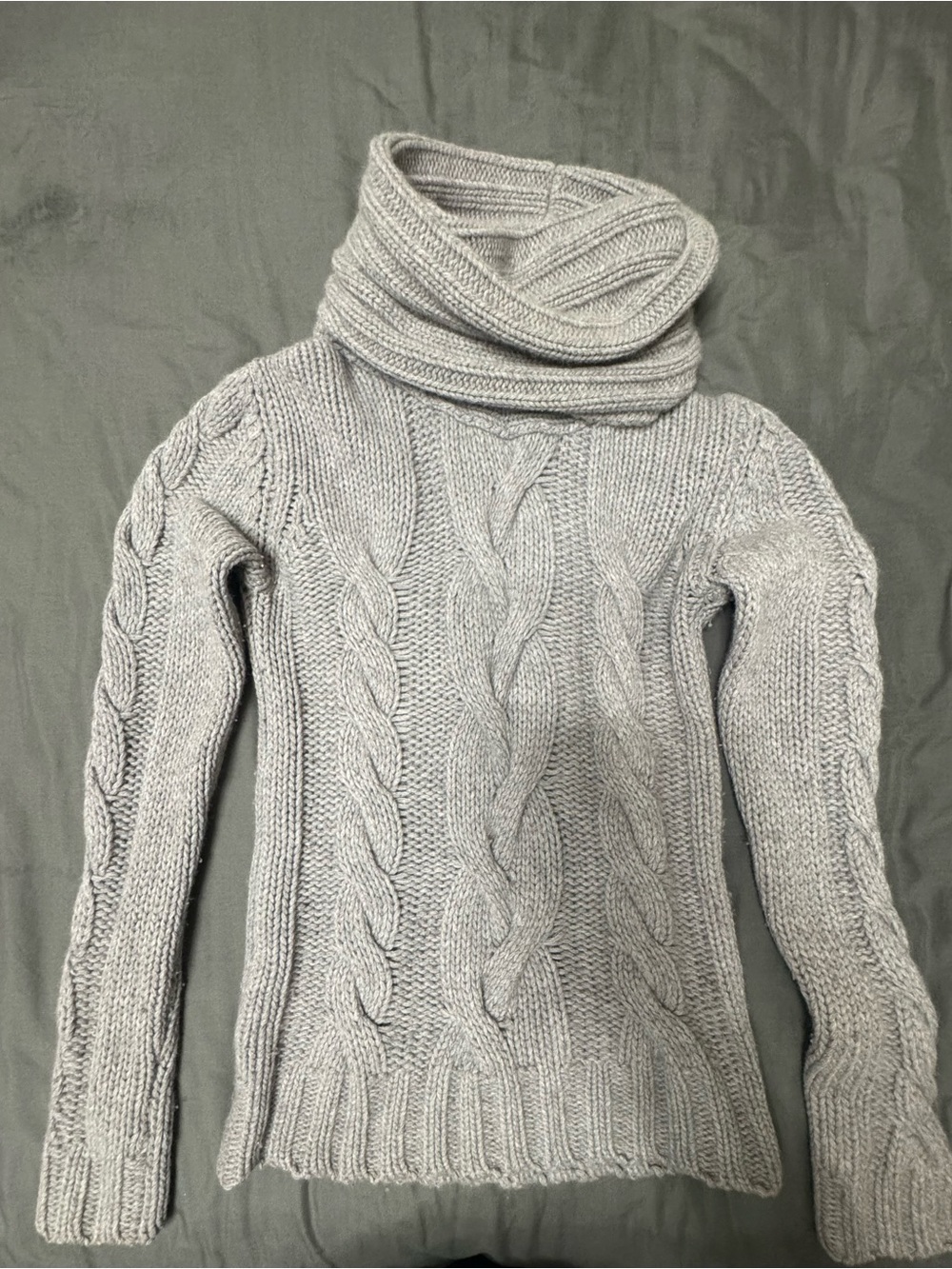 Cozy Cable Knit Turtleneck Sweater - Light Gray